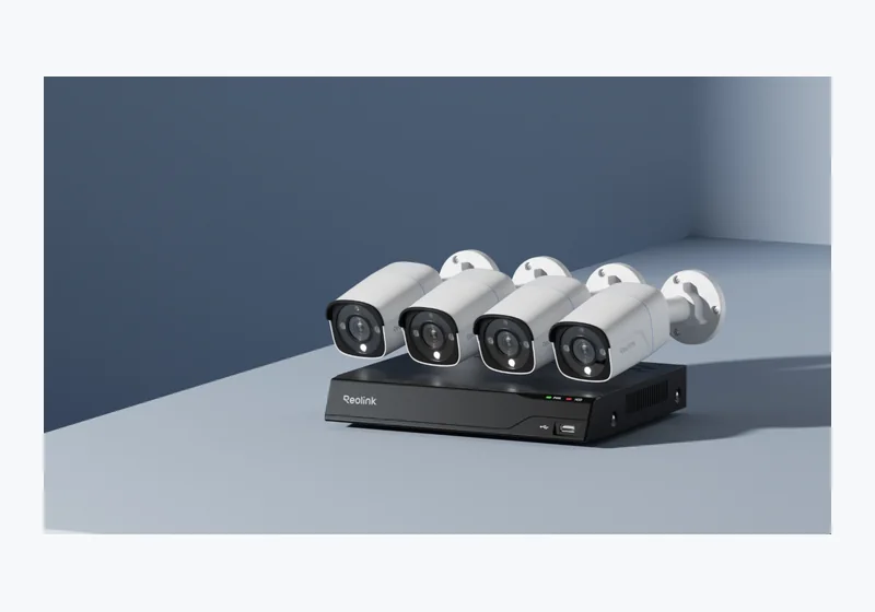 Official product image of Reolink NVS8-8MB4 4-camera PoE kit